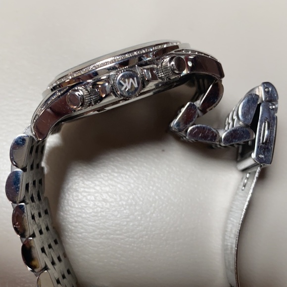 Michael kors watch - Picture 2 of 3